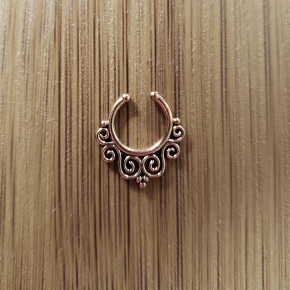 Faux septum/helix ring